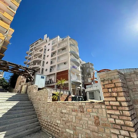 Blue Deluxe * Sarandë