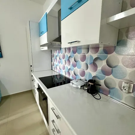 Blue Deluxe * Sarandë