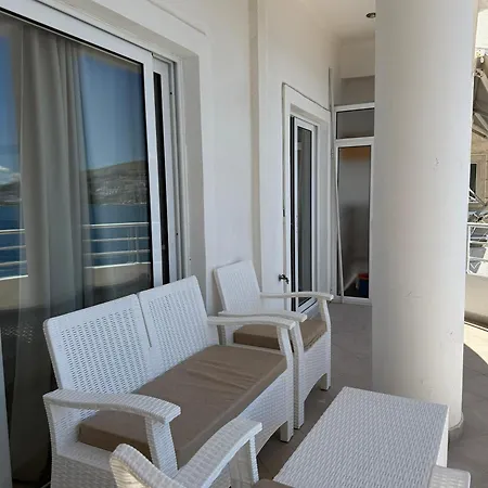 Blue Deluxe Appartamento Sarandë